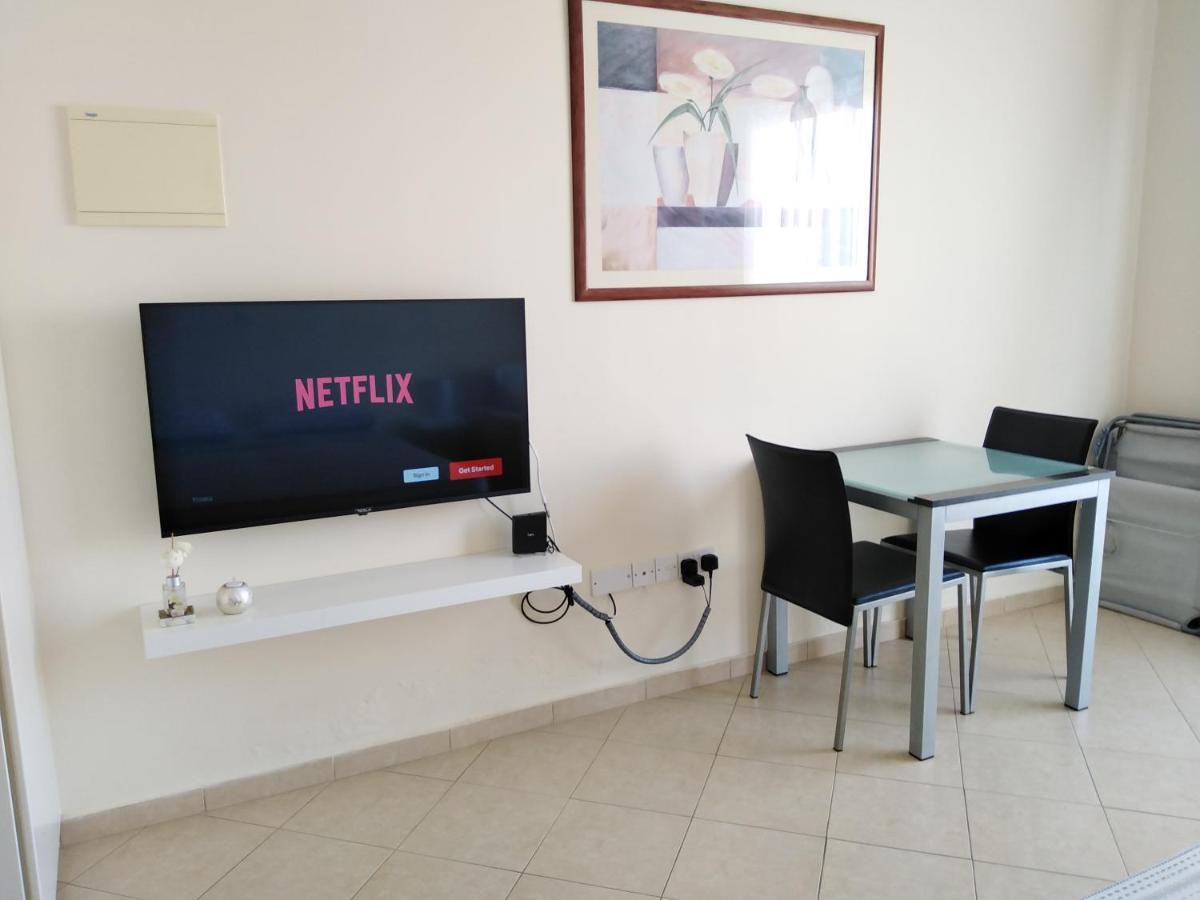 Kato Paphos Suites Экстерьер фото